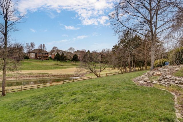 6017 S Brightwater Trail, Springfield, MO 65810