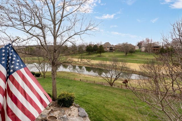 6017 S Brightwater Trail, Springfield, MO 65810