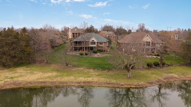 6017 S Brightwater Trail, Springfield, MO 65810