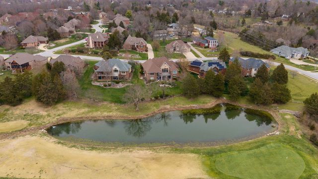 6017 S Brightwater Trail, Springfield, MO 65810