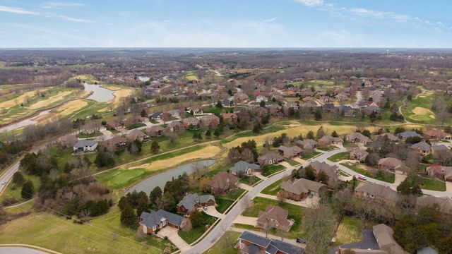 6017 S Brightwater Trail, Springfield, MO 65810