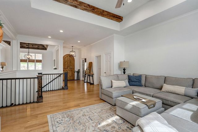 6017 S Brightwater Trail, Springfield, MO 65810