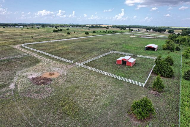 6882 N Interstate Highway 35 E, Waxahachie, TX 75165
