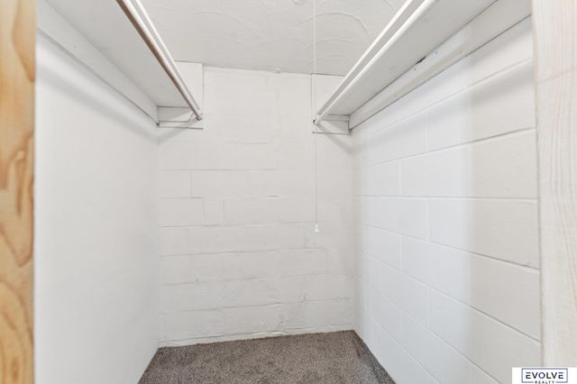 4106 S 40th Avenue, Omaha, NE 68107