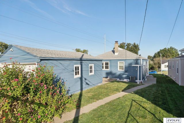 4106 S 40th Avenue, Omaha, NE 68107