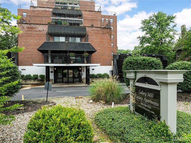 3450 Russell Boulevard, St Louis, MO 63104