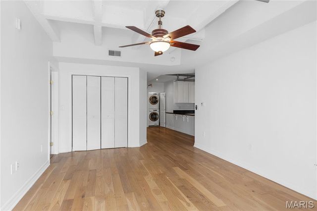 3450 Russell Boulevard, St Louis, MO 63104