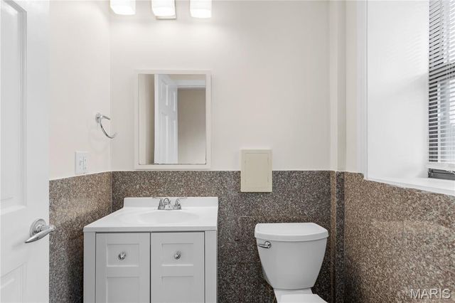 3450 Russell Boulevard, St Louis, MO 63104