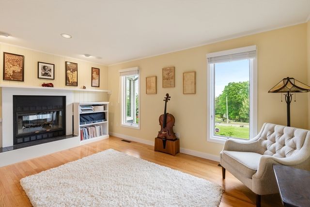 8 Schooner Ridge, Gloucester, MA 01930