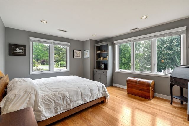 8 Schooner Ridge, Gloucester, MA 01930