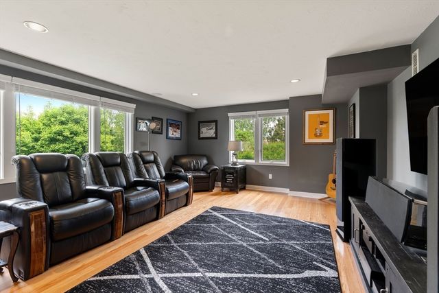 8 Schooner Ridge, Gloucester, MA 01930