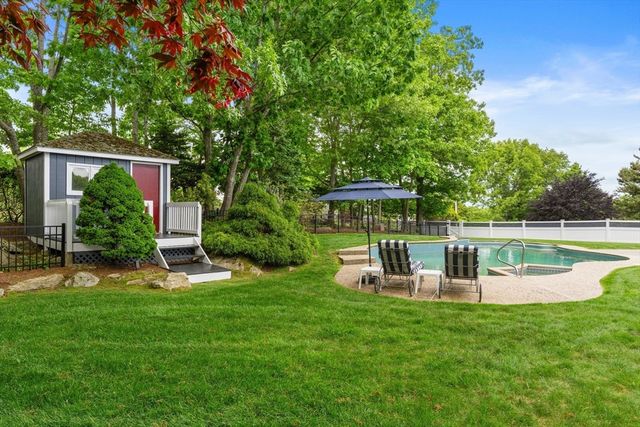 8 Schooner Ridge, Gloucester, MA 01930