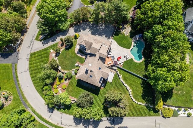 8 Schooner Ridge, Gloucester, MA 01930