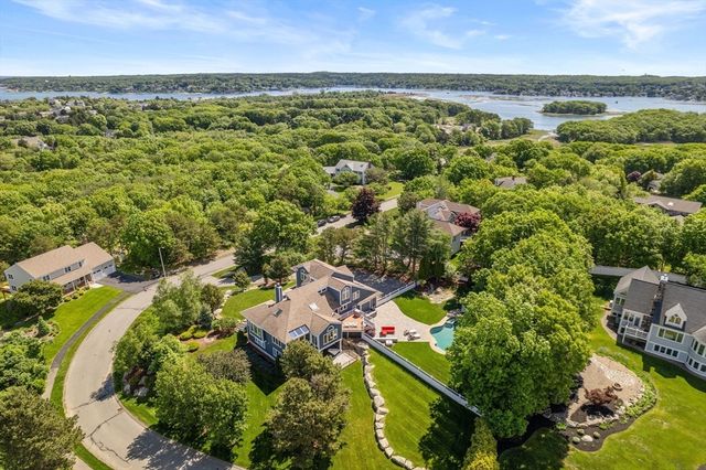 8 Schooner Ridge, Gloucester, MA 01930