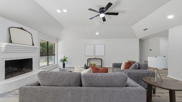 2612 Carten Street, Fort Worth, TX 76112