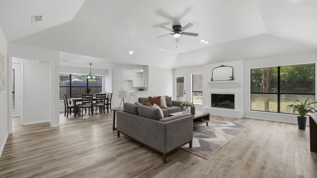 2612 Carten Street, Fort Worth, TX 76112