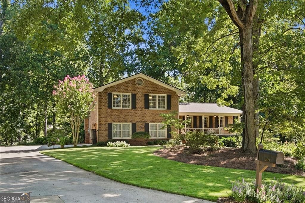 1524 Summerford Court, Dunwoody, GA 30338 — exterior
