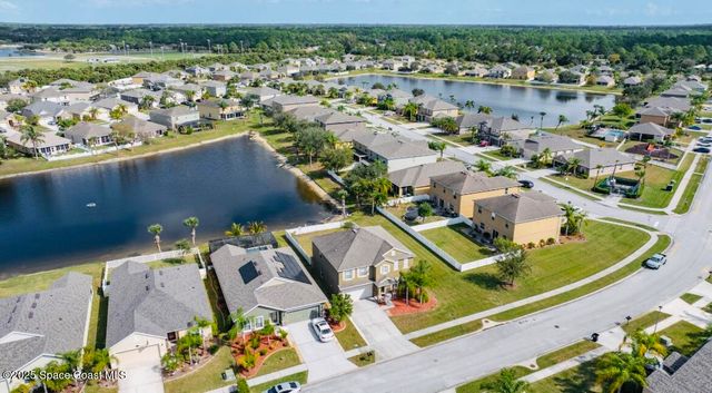 2347 Snapdragon Drive NW, Palm Bay, FL 32907