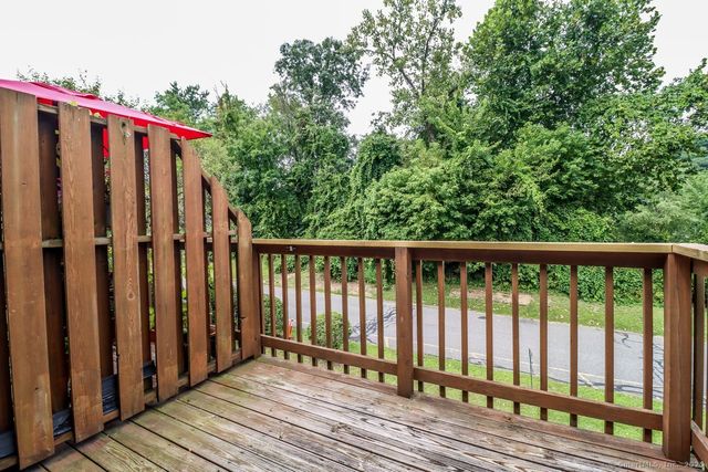 68 Aspetuck Village 68, New Milford, CT 06776