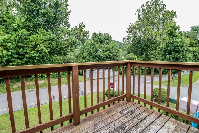 68 Aspetuck Village 68, New Milford, CT 06776