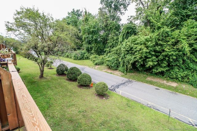 68 Aspetuck Village 68, New Milford, CT 06776