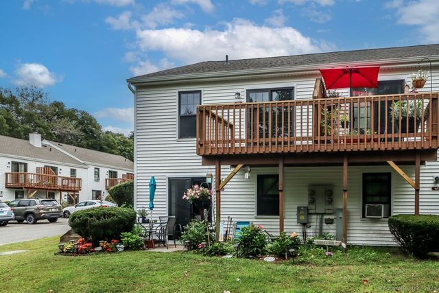 68 Aspetuck Village 68, New Milford, CT 06776