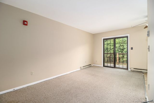 68 Aspetuck Village 68, New Milford, CT 06776