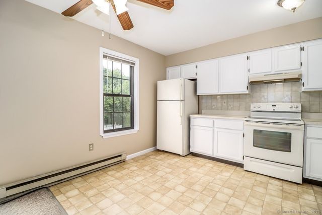68 Aspetuck Village 68, New Milford, CT 06776