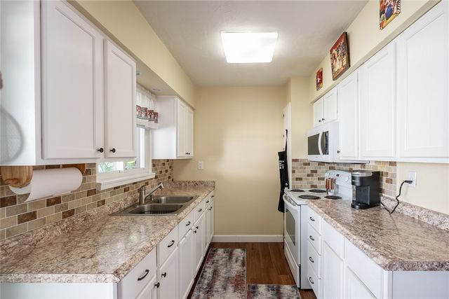 1581 Selkirk Road, Dayton, OH 45432