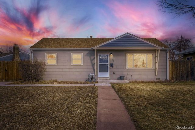 740 Newark Street, Aurora, CO 80010