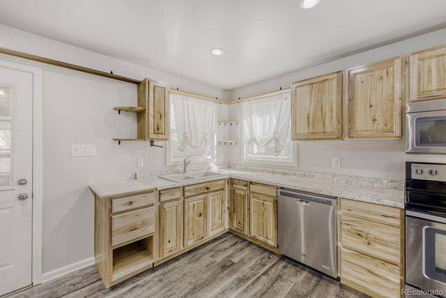 740 Newark Street, Aurora, CO 80010