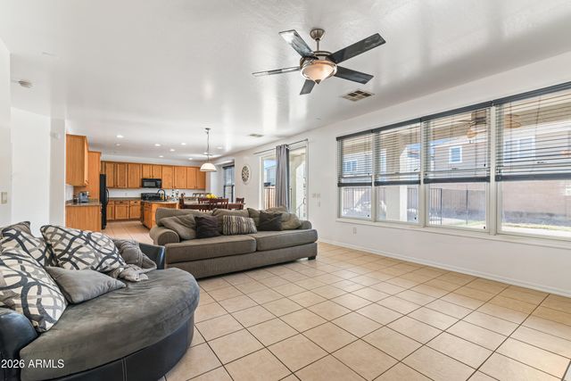 4027 W SAINT CHARLES Avenue, Phoenix, AZ 85041