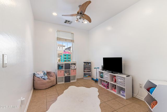 4027 W SAINT CHARLES Avenue, Phoenix, AZ 85041