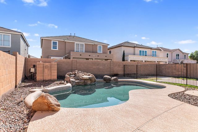 4027 W SAINT CHARLES Avenue, Phoenix, AZ 85041