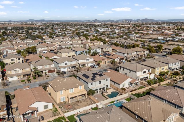 4027 W SAINT CHARLES Avenue, Phoenix, AZ 85041