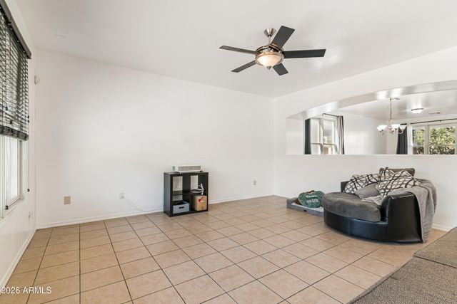 4027 W SAINT CHARLES Avenue, Phoenix, AZ 85041