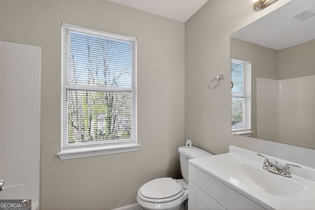 826 Greenhedge Way, Stone Mountain, GA 30088