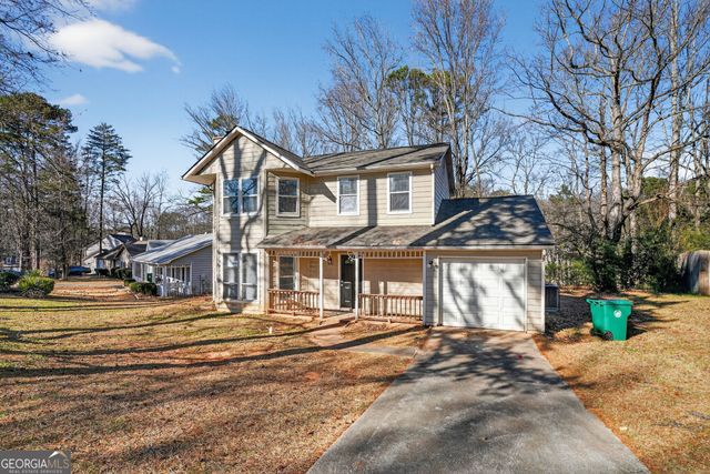 826 Greenhedge Way, Stone Mountain, GA 30088