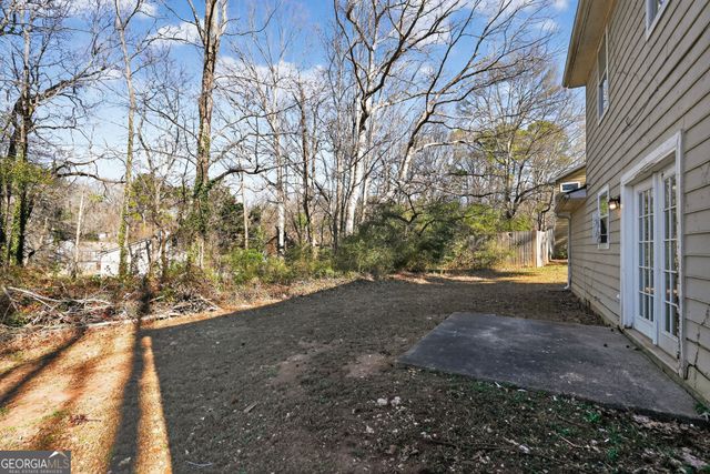 826 Greenhedge Way, Stone Mountain, GA 30088