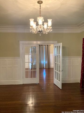 639 W WOODLAWN AVE, San Antonio, TX 78212