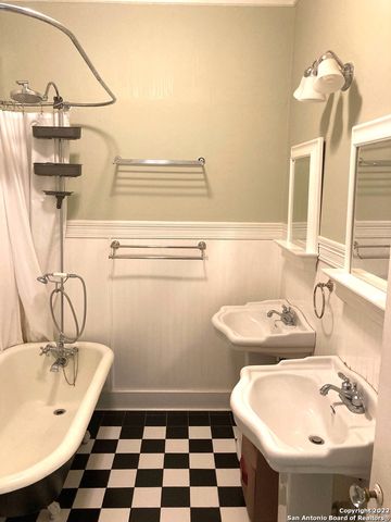 639 W WOODLAWN AVE, San Antonio, TX 78212