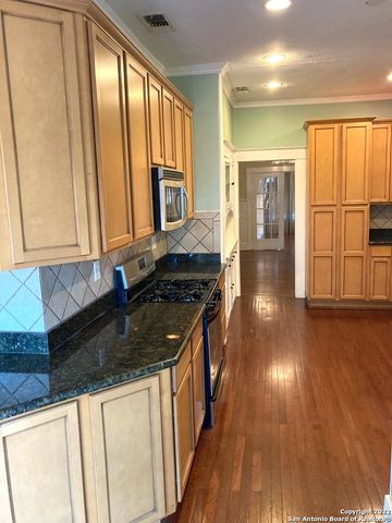 639 W WOODLAWN AVE, San Antonio, TX 78212