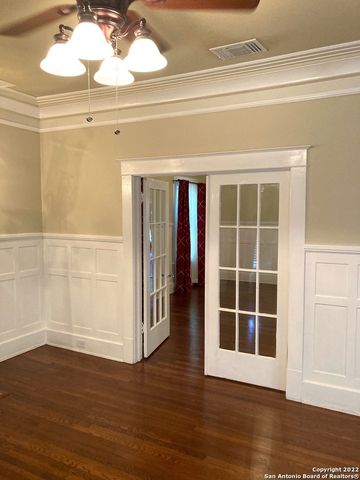 639 W WOODLAWN AVE, San Antonio, TX 78212