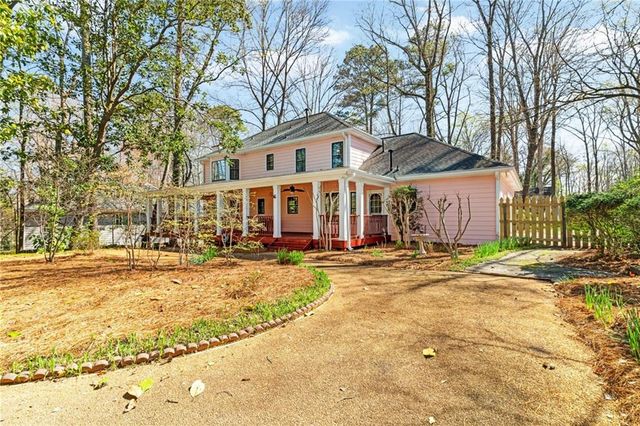 560 Park Lane SE, Marietta, GA 30067