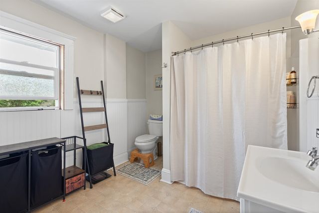 607 Harwood Street, Jackson, MI 49203