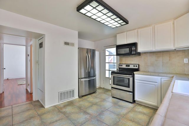 207 Peek, Jackson, CA 95642