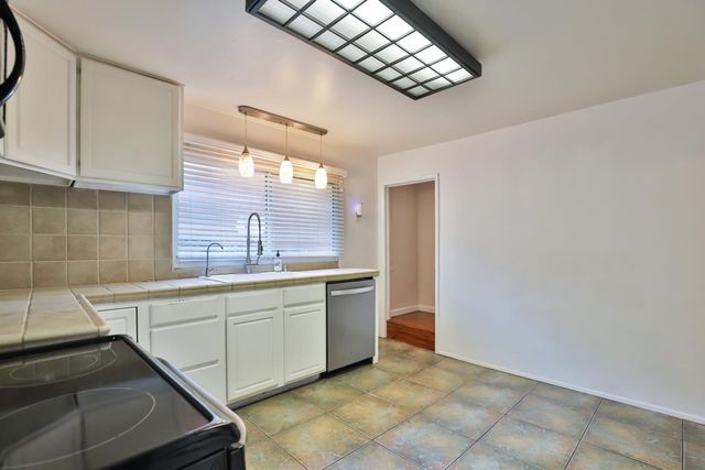 207 Peek, Jackson, CA 95642