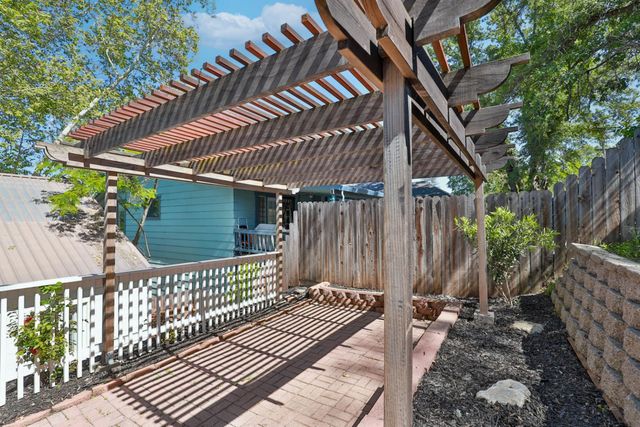 207 Peek, Jackson, CA 95642