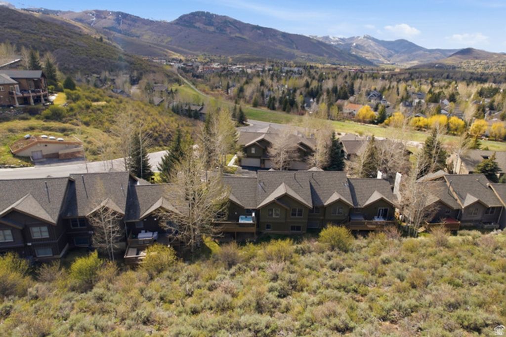 Image 3 of property listing at 2146 FENCHURCH DR #28, Park City, UT 84060