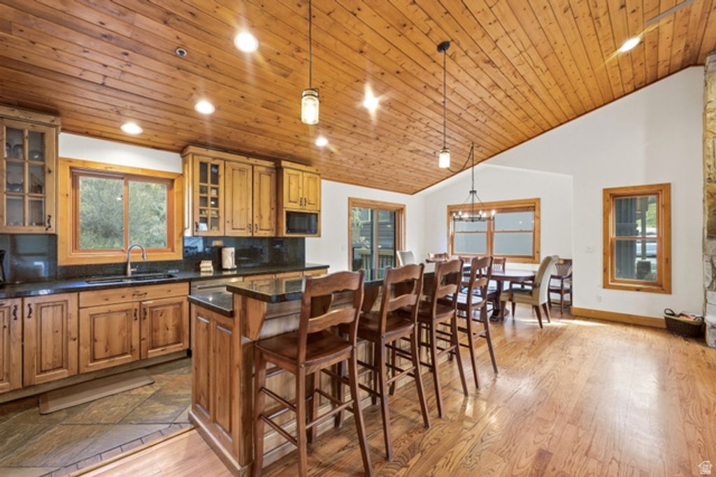 Image 8 of property listing at 2146 FENCHURCH DR #28, Park City, UT 84060